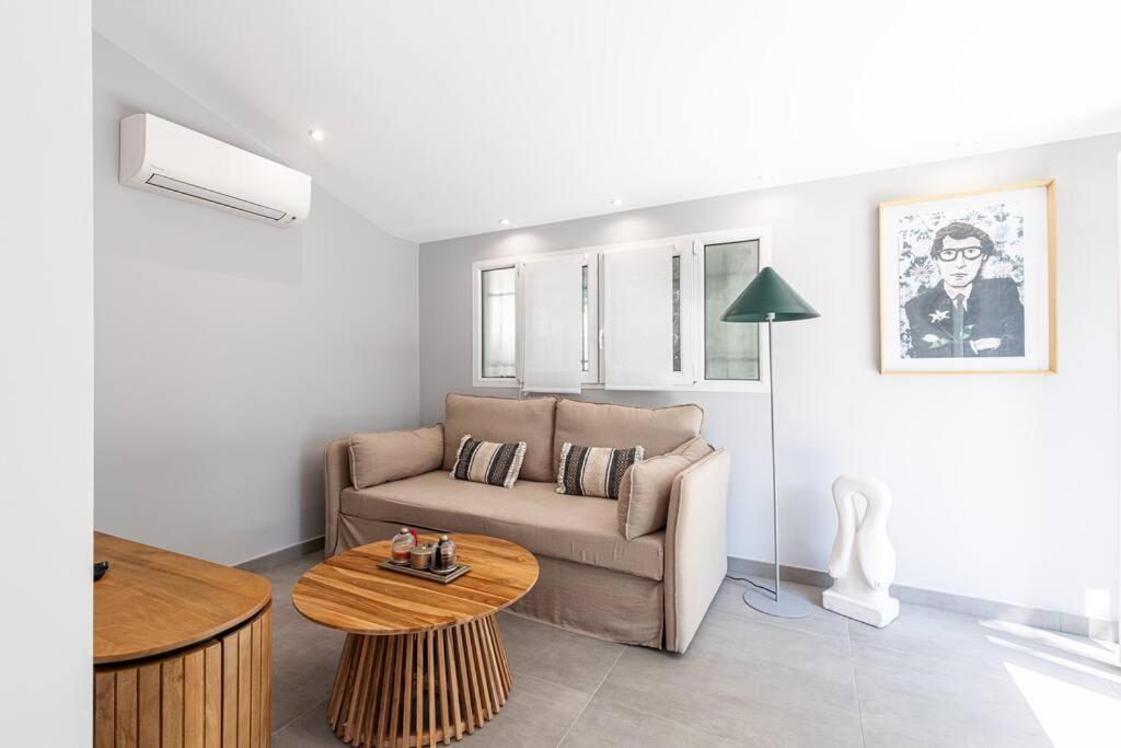 Maisonnette A 400m De La Hébergement de vacances Villeneuve-Loubet